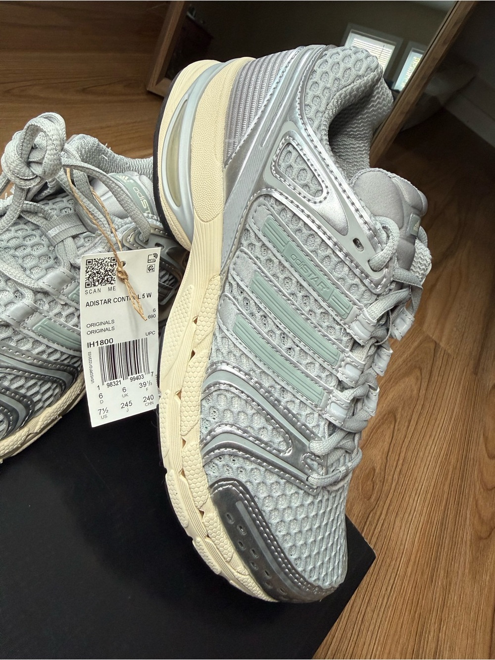 ADISTAR CONTROL 5 SHOES